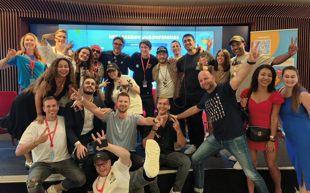 Members of the Swiss NFT Association posing as a group at the Web3 Unconference
